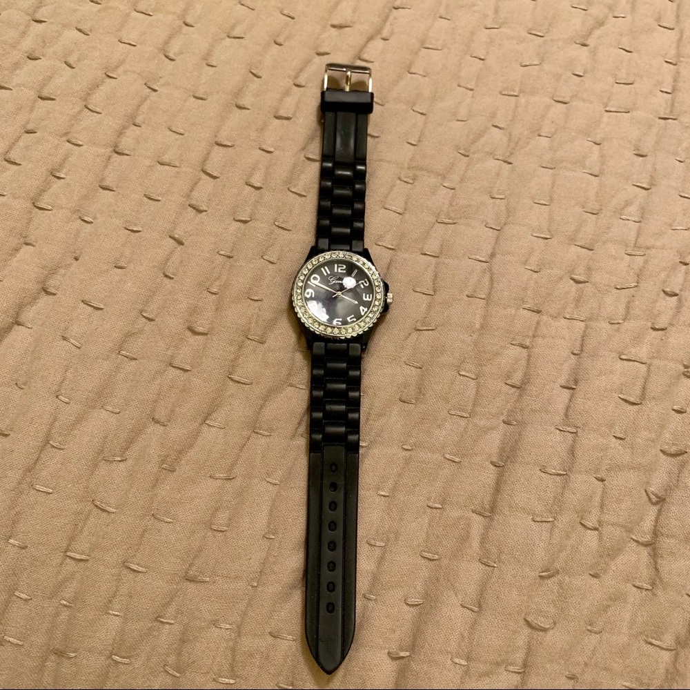 Black flexible rubber band crystal watch